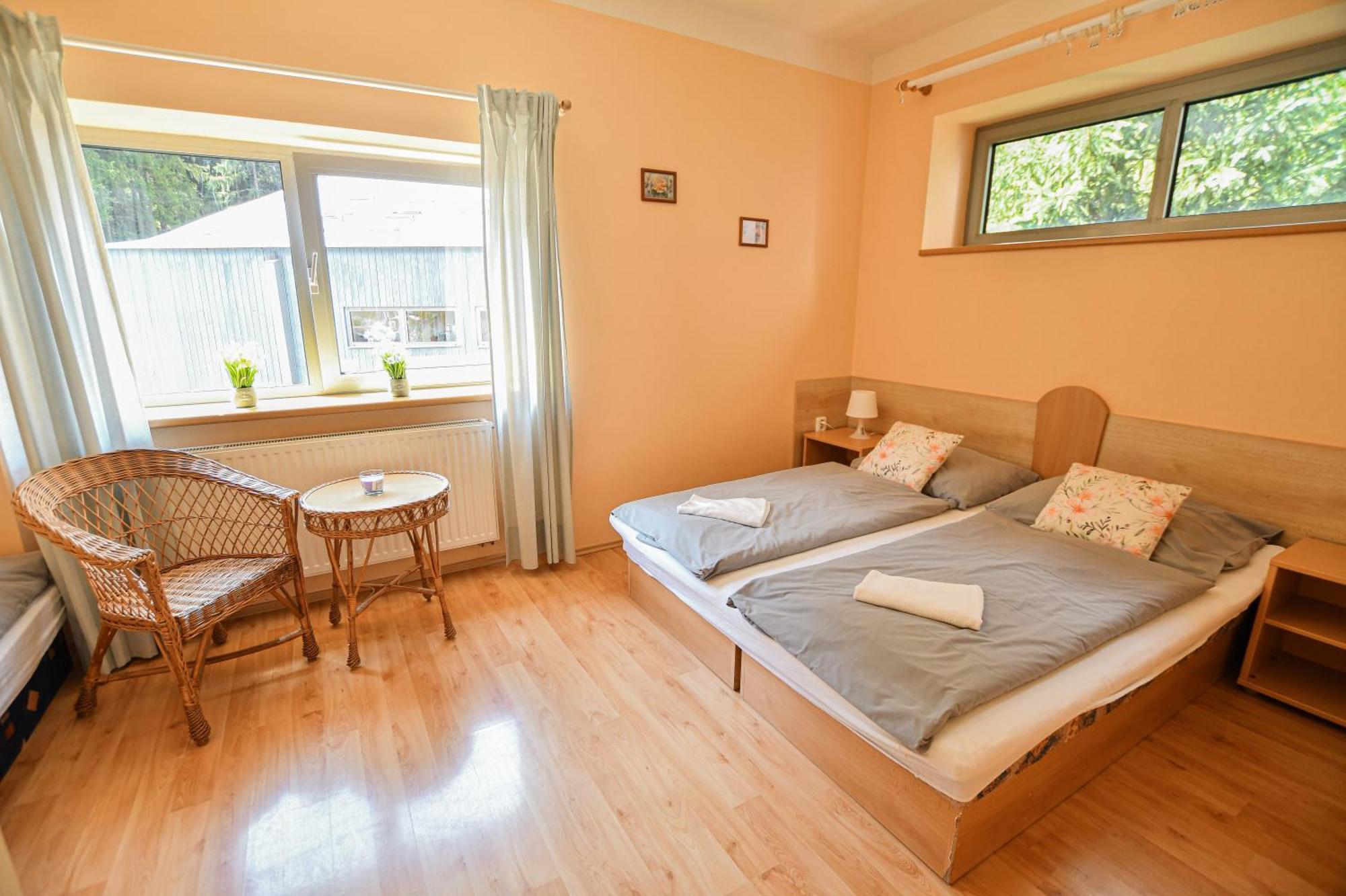 Apartmany Ados ฮาร์ราคอฟ ภายนอก รูปภาพ