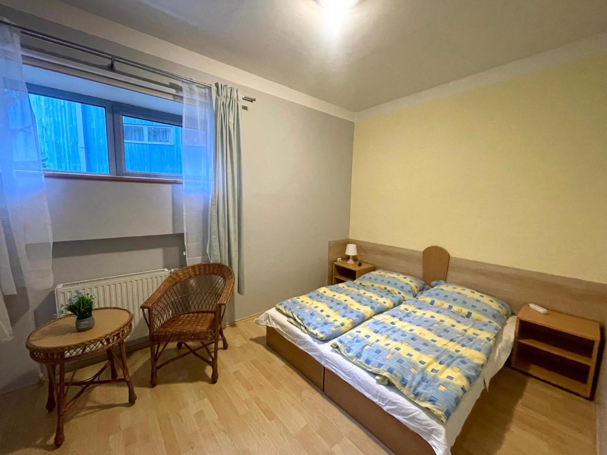 Apartmany Ados ฮาร์ราคอฟ ภายนอก รูปภาพ